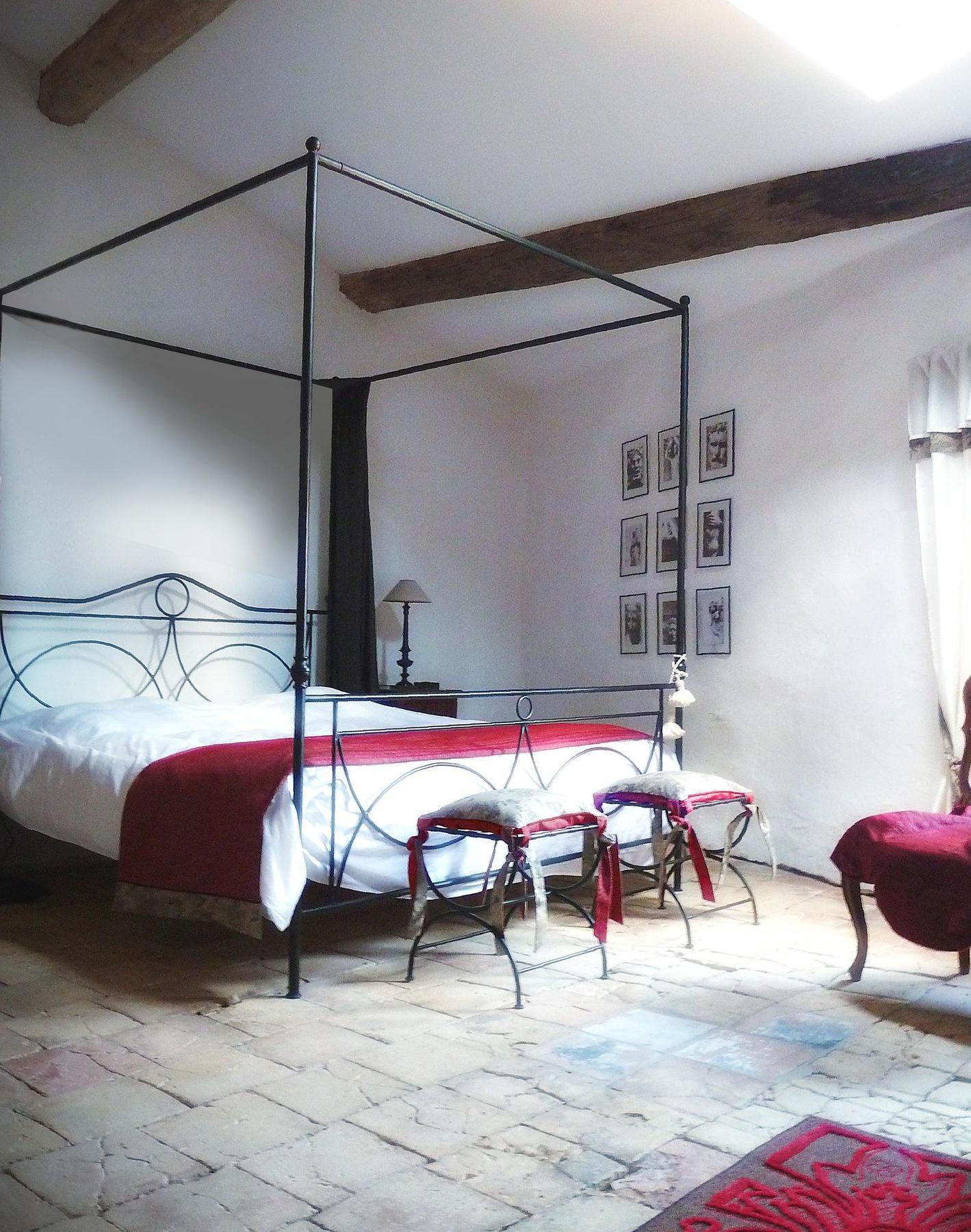 Domaine Des Escaunes Sernhac Екстериор снимка